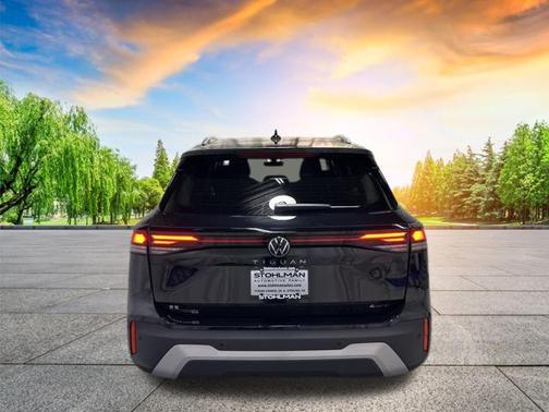 2025 Volkswagen Tiguan 2.0T SE