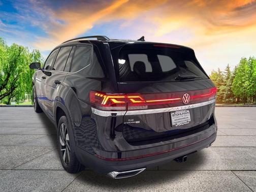2025 Volkswagen Atlas 2.0T SE w/Technology 4MOTION