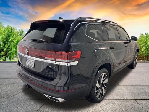 2025 Volkswagen Atlas 2.0T SE w/Technology 4MOTION