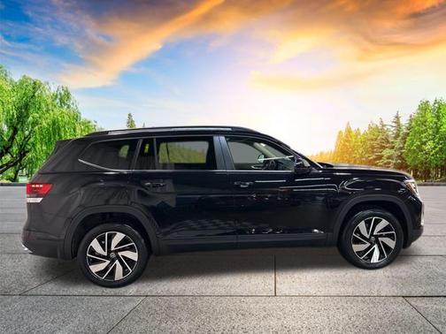 2025 Volkswagen Atlas 2.0T SE w/Technology 4MOTION