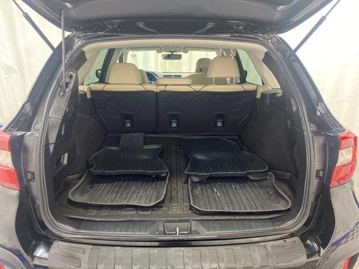 Photo 4 of 30 of 2019 Subaru Outback 3.6R Limited