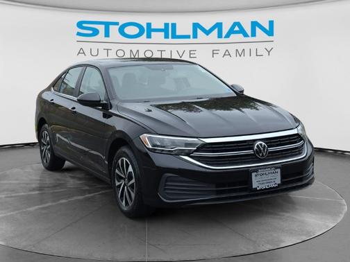 Deep Black Pearl Effect 2023 Volkswagen Jetta 1.5T S