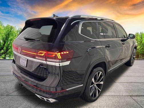 2025 Volkswagen Atlas 2.0T SEL Premium R-Line 4MOTION