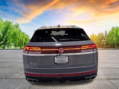 2025 Volkswagen Atlas Cross Sport 2.0T SEL Premium R-Line