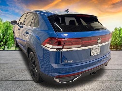 2025 Volkswagen Atlas Cross Sport 2.0T SE w/Technology