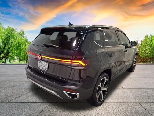 2025 Volkswagen Taos 1.5T SEL