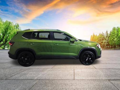 2025 Volkswagen Taos 1.5T SEL