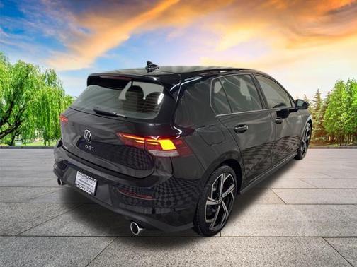 2025 Volkswagen Golf GTI 2.0T SE
