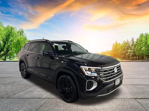 2025 Volkswagen Atlas 2.0T SE w/Technology 4MOTION