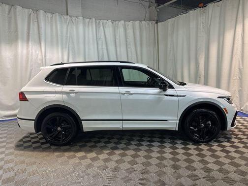 2024 Volkswagen Tiguan 2.0T SE R-Line Black 4MOTION