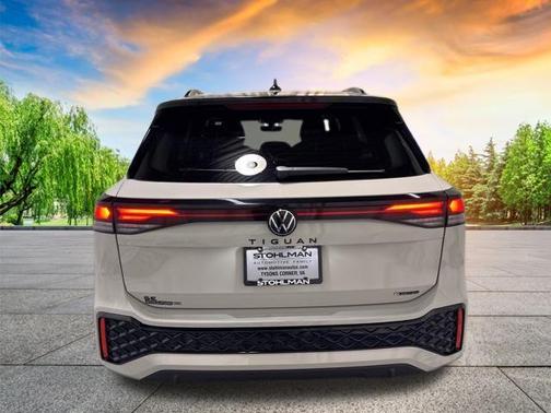 2026 Volkswagen Tiguan 2.0T SE
