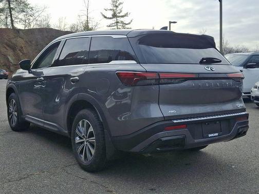 2025 INFINITI QX60 Pure