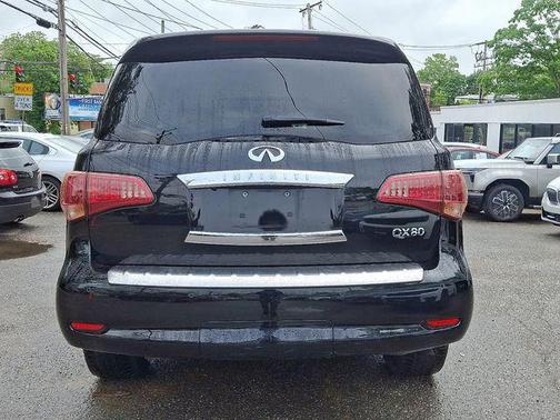 2016 INFINITI QX80 Base