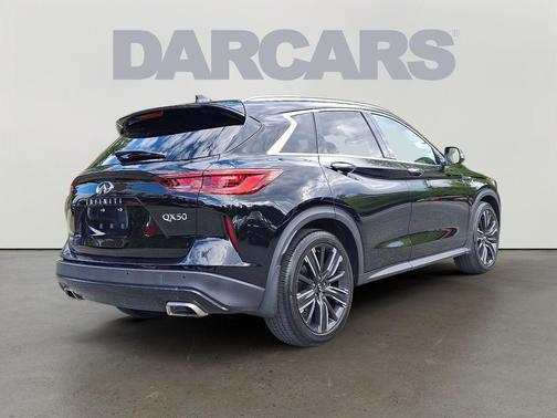 2022 INFINITI QX50 LUXE AWD