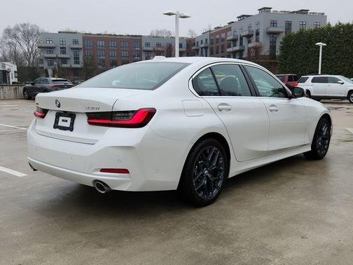 2025 BMW 330 i xDrive