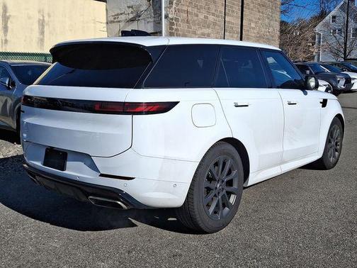 2024 Land Rover Range Rover Sport SE