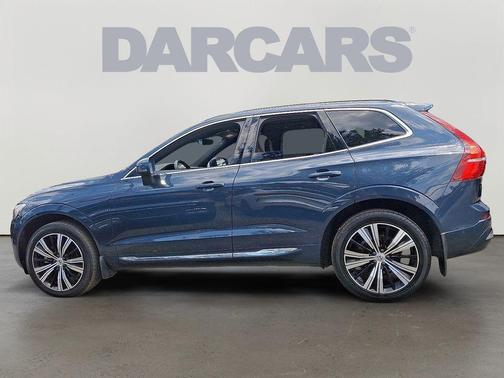 2022 Volvo XC60 B5 Inscription