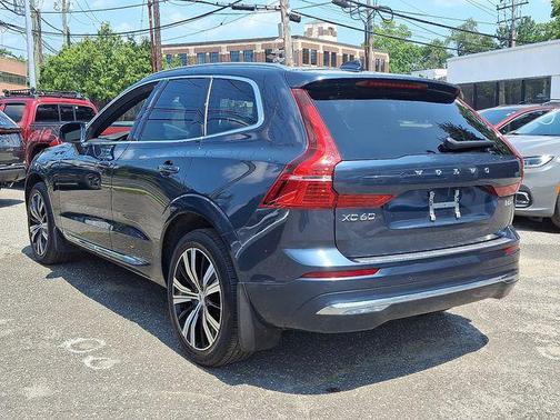 2022 Volvo XC60 B5 Inscription