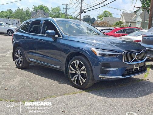 2022 Volvo XC60 B5 Inscription