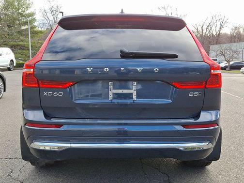 2022 Volvo XC60 B5 Inscription