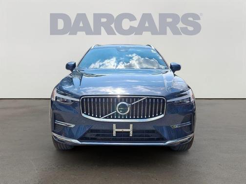 2022 Volvo XC60 B5 Inscription