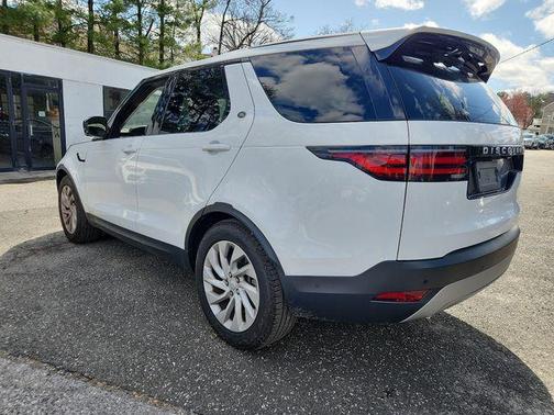 2024 Land Rover Discovery P300 S