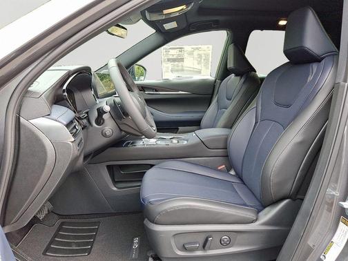 2026 INFINITI QX60 Base