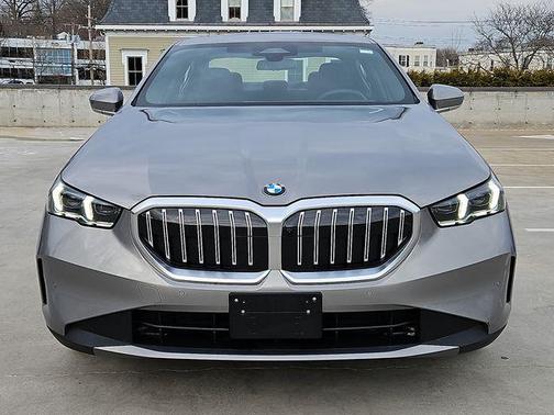 2024 BMW 530 i xDrive