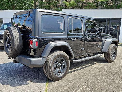 2022 Jeep Wrangler Unlimited Sport