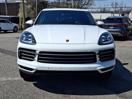 2023 Porsche Cayenne Base