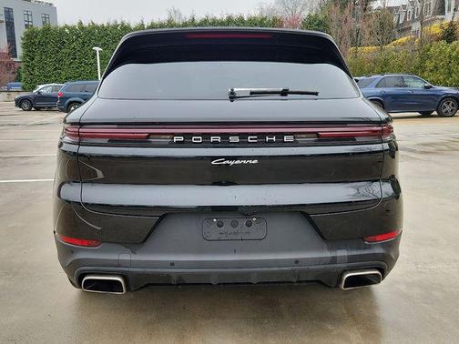 2024 Porsche Cayenne Base