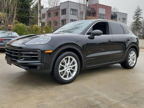 2024 Porsche Cayenne Base