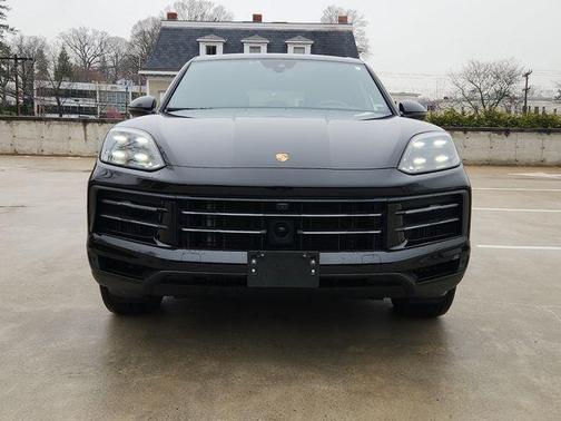 2024 Porsche Cayenne Base