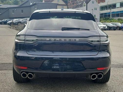2021 Porsche Macan Turbo