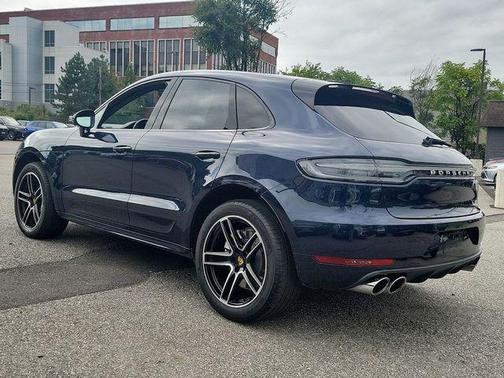2021 Porsche Macan Turbo