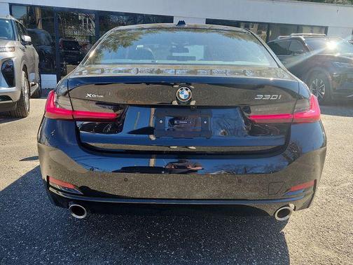 2025 BMW 330 i xDrive