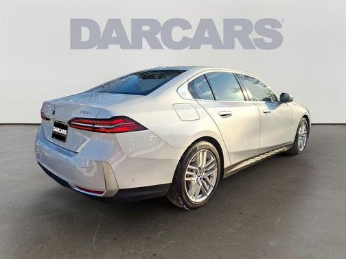 2025 BMW 530 xDrive