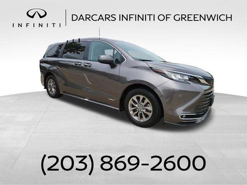 2021 Toyota Sienna XLE 8 Passenger