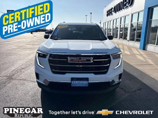 2025 GMC Acadia Elevation