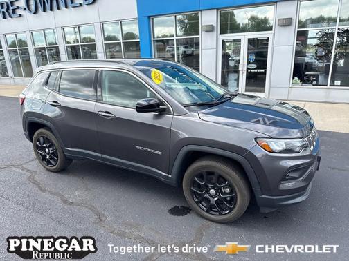 2022 Jeep Compass Latitude Lux