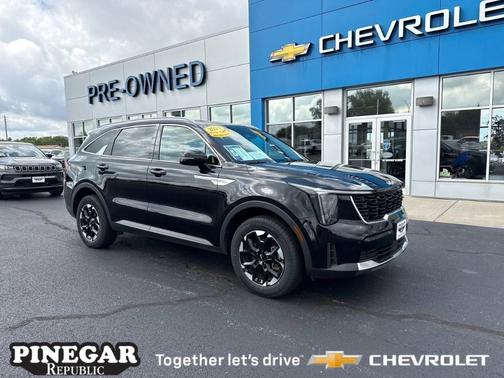 2024 Kia Sorento S