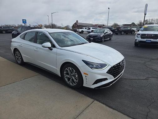 2023 Hyundai SONATA SEL