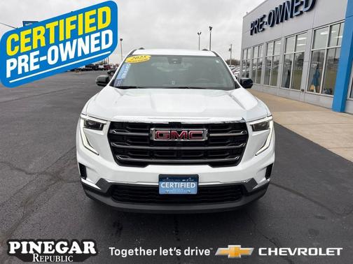 2025 GMC Acadia Elevation