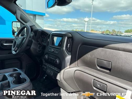 2026 Chevrolet Silverado 2500 Custom