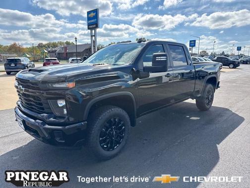 2026 Chevrolet Silverado 2500 Custom