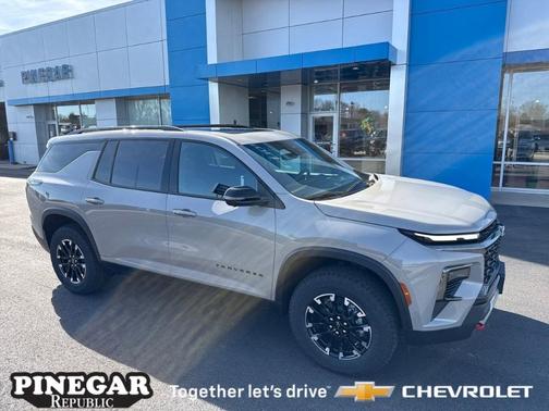 Sandstone Gray 2026 Chevrolet Traverse Z71