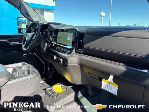 2026 Chevrolet Silverado 3500 LT