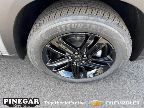 Sterling Gray Metallic 2026 Chevrolet Trax ACTIV
