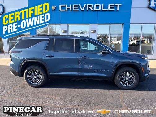 2025 Chevrolet Traverse LT