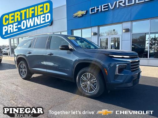 2025 Chevrolet Traverse LT